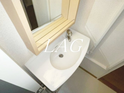 【洗面所】 | 目黒ハイホーム | 独立洗面台です。