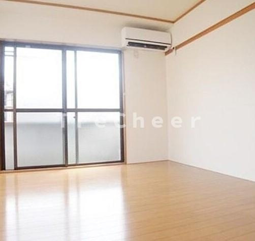 サンウッドの居間・リビング