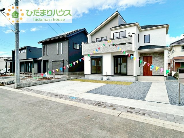 【駐車場】 | 牛久市さくら台1丁目4期　新築戸建　1号棟 | カースペース2台ＯＫ！前面道路も幅が広いため車庫入れも安心です(^^)/