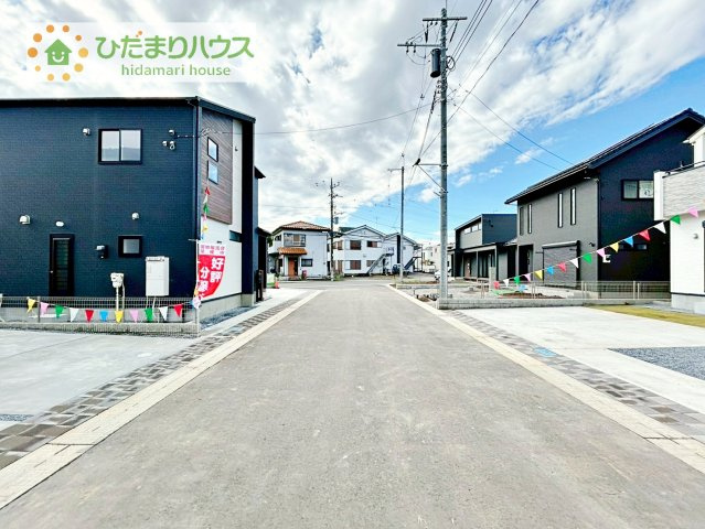 【前面道路含む現地写真】 | 牛久市さくら台1丁目4期　新築戸建　1号棟 | たっぷりの陽光と心地よい風が舞い込む住まい♪