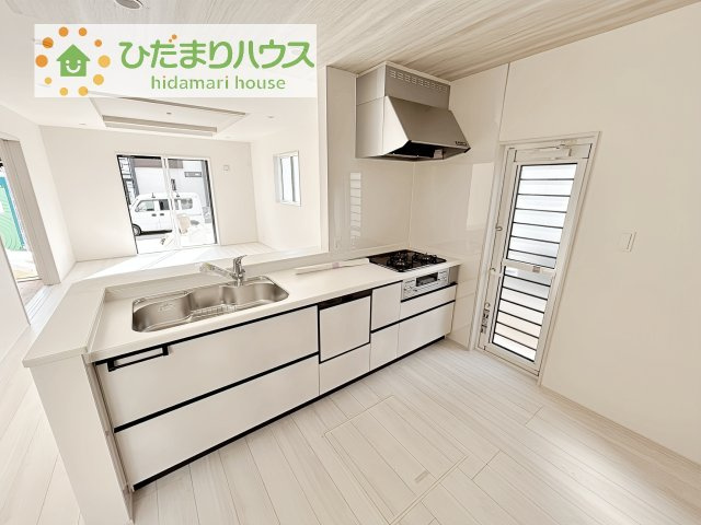 【キッチン】 | 牛久市さくら台1丁目4期　新築戸建　1号棟 | 料理をしながらでも、ご家族との会話を楽しめる対面式キッチン♪