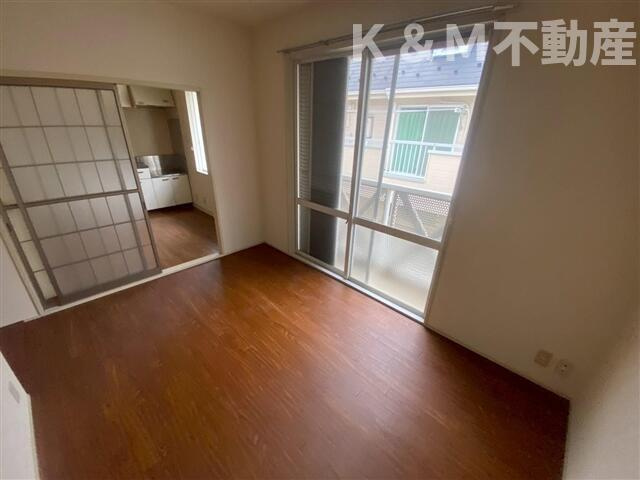 メゾン日暮の居間・リビング|居間です