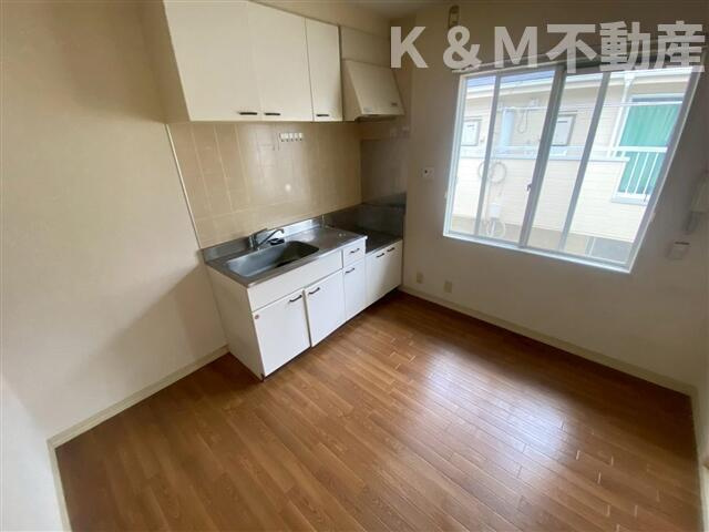 メゾン日暮の居間・リビング|使いやすいリビングです