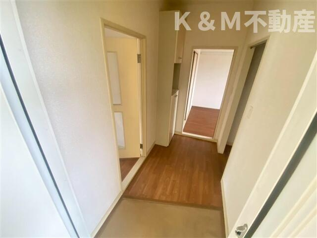 メゾン日暮の玄関|落ち着いた玄関です