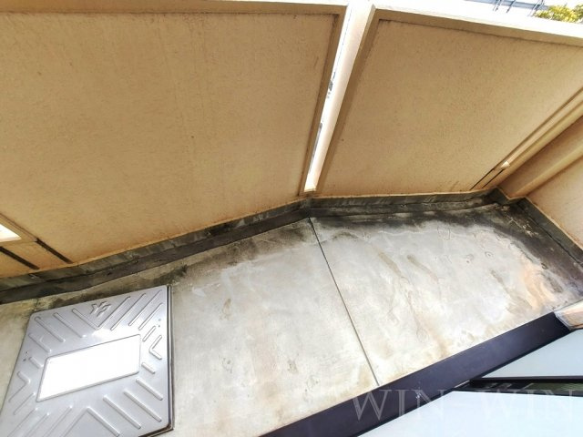 サン・フォレスト B棟のバルコニー