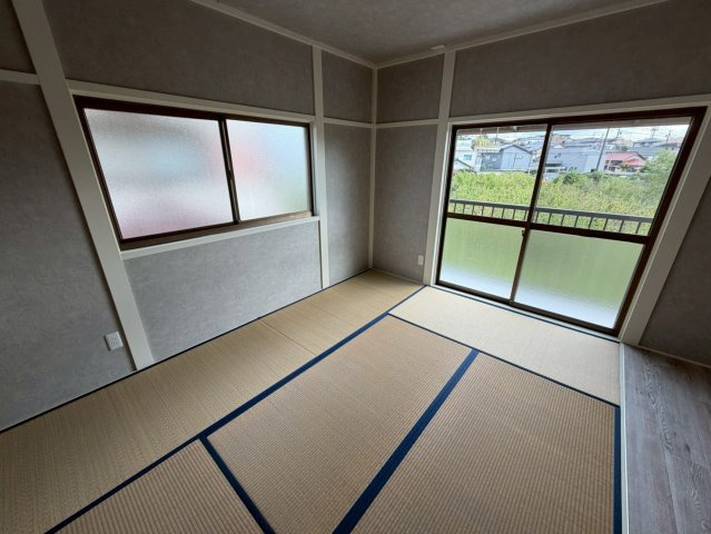 坂上町　　フルリフォーム済みの和室