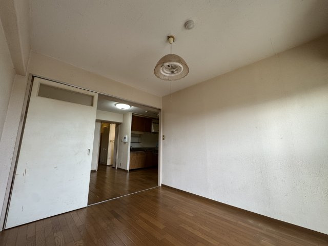 －三丁目不動産-　本庄スカイハイツB棟4階　EV付の内装