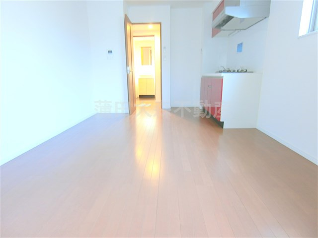 ウェルスクエアイズム蒲田@仲介手数料無料の居間・リビング|LDK