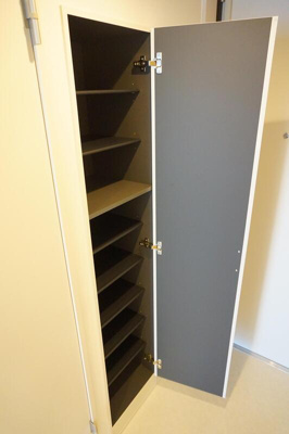 【玄関】 | リブリ・千葉公園