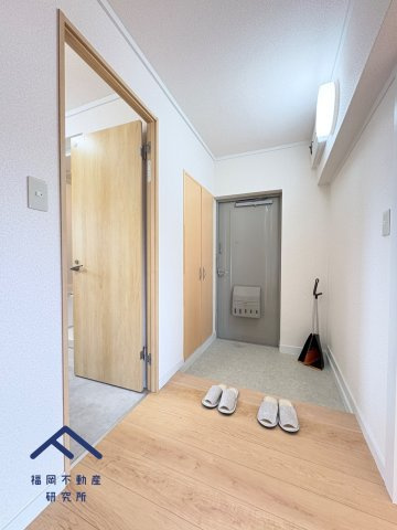 下大利団地27の玄関