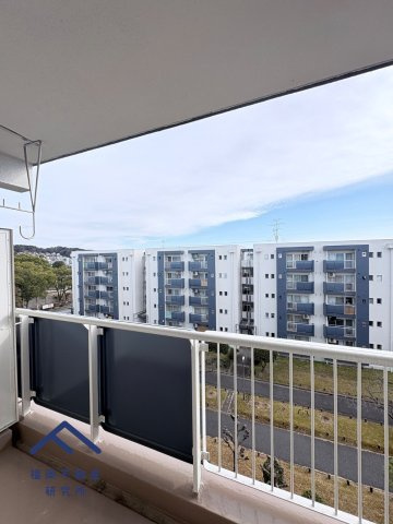 下大利団地27のバルコニー