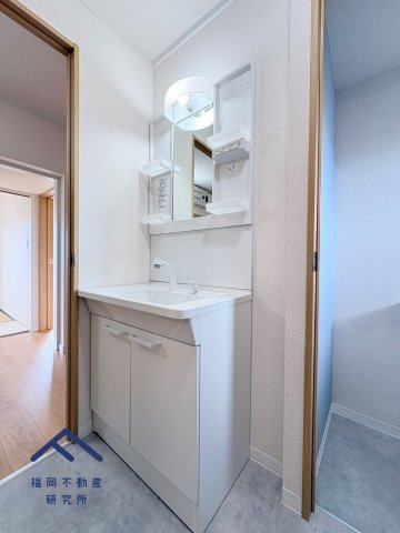 下大利団地27の独立洗面台