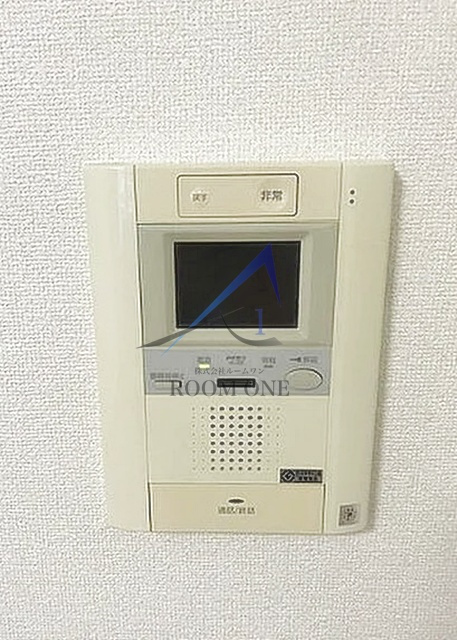 パークウェル初台のセキュリティ|モニター付きインターホンです。