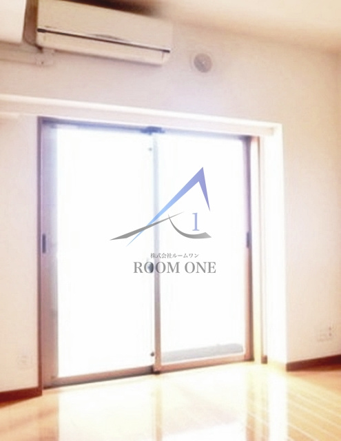 ベネヴィータ市ヶ谷銀杏坂の居間・リビング|洋室のお部屋です。