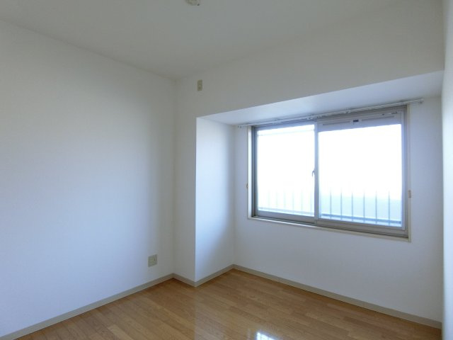 スカイマンションFの洋室|イメージ103号室の写真