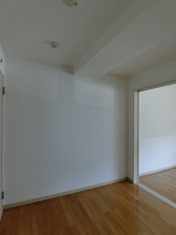 スカイマンションFの洋室|イメージ103号室の写真