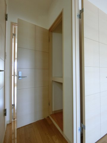 スカイマンションFの収納|イメージ103号室の写真