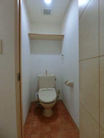 スカイマンションFのトイレ|イメージ103号室の写真