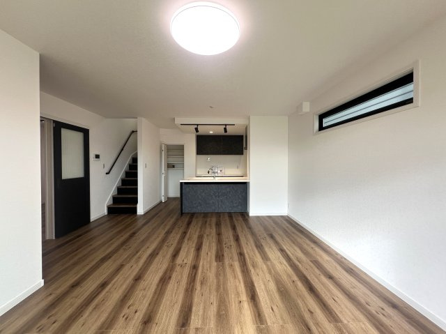 全室６帖超え！開けた眺望に気分も上々⤴旭区川井本町 新築戸建