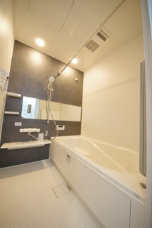 【浴室】 | 【仲介手数料無料！！】八王子市長沼町　新築戸建て（全7棟）1号棟　3999万円