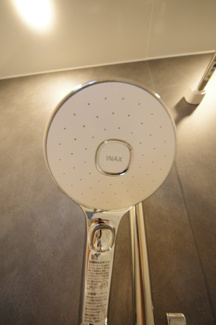 【その他】 | 【仲介手数料無料！！】八王子市長沼町　新築戸建て（全7棟）1号棟　3999万円 | 大型シャワーヘッド