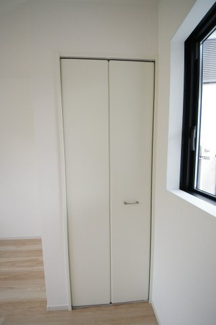 【収納】 | 【仲介手数料無料！！】八王子市長沼町　新築戸建て（全7棟）1号棟　3999万円