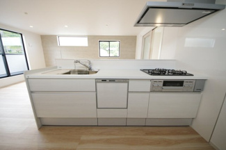 【キッチン】 | 【仲介手数料無料！！】八王子市長沼町　新築戸建て（全7棟）1号棟　3999万円