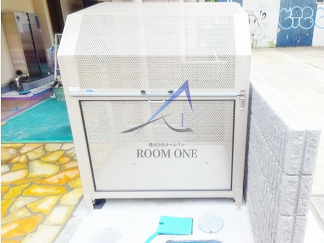 ウエスト・ストーリーのその他共用部分|敷地内ごみ置き場です。