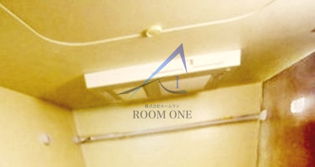 ウエスト・ストーリーのその他|浴室乾燥機です。