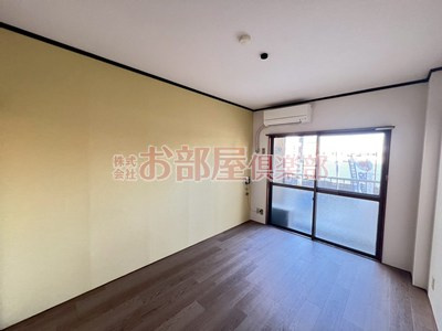 ヴィラ210の居間・リビング|おしゃれな居間です