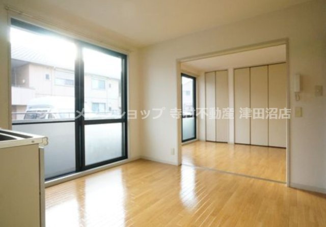 セントラル山手の居間・リビング