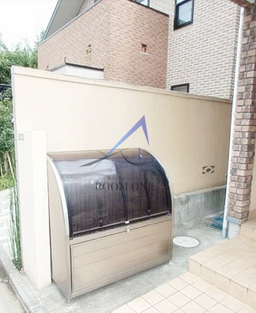 グレース駒沢のその他共用部分|敷地内ゴミ置き場です。