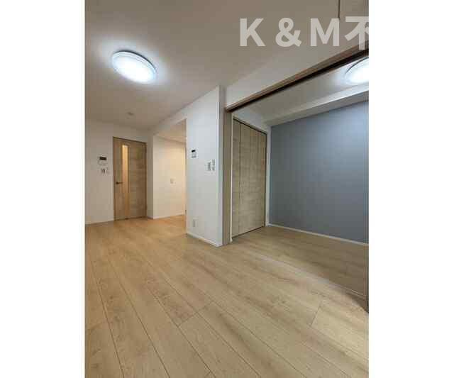 Ａｚｕｒｅ　Ｔｏｋｉｗａｄａｉｒａ（アジュール常盤平）の居間・リビング|居間です