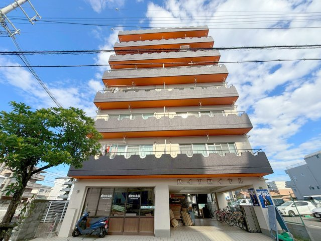 ハイツロイヤルの外観