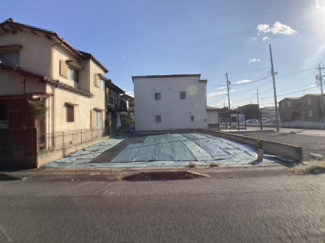 【前面道路含む現地写真】