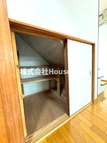 和歌浦中2丁目戸建の収納