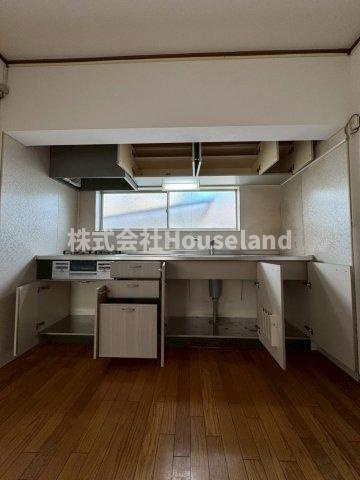 和歌浦中2丁目戸建のキッチン