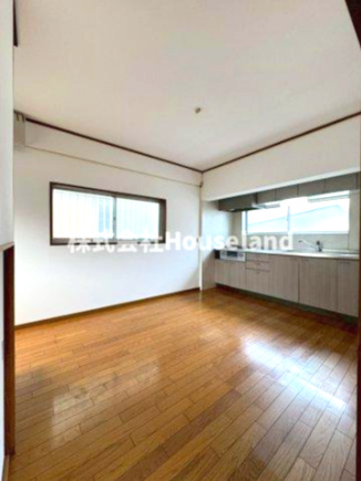 和歌浦中2丁目戸建の居間・リビング