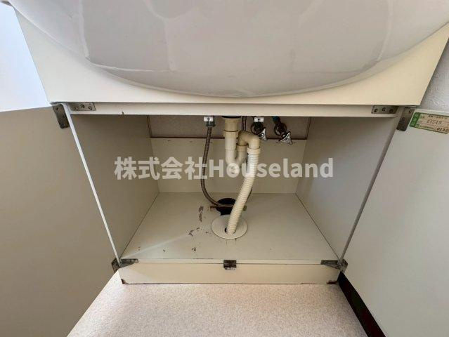 和歌浦中2丁目戸建の洗面所