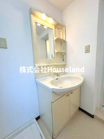 和歌浦中2丁目戸建の独立洗面台