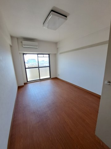 フロイデ里中の居間・リビング