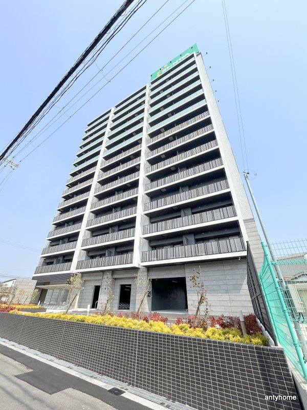 スプランディッド大阪NAMBA LINE 仲介手数料無料の外観