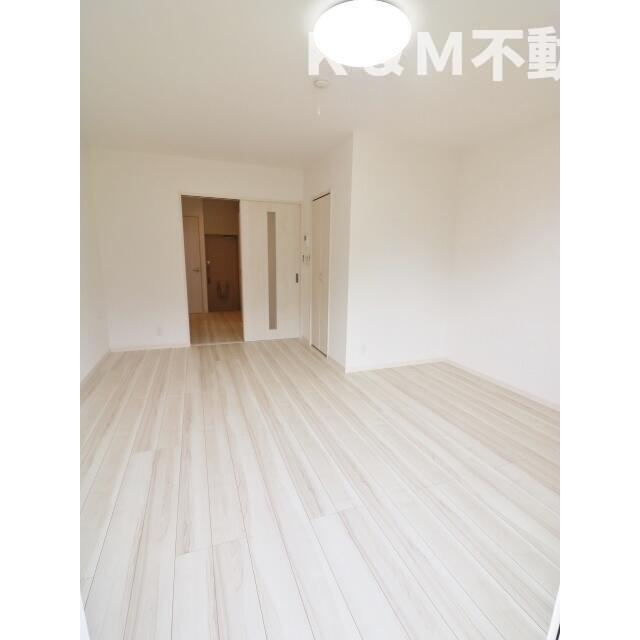 アムールボヌールの寝室|ゆとりの広さです