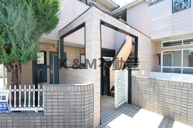 シャンティー柏のエントランス|ゆとりのあるエントランスです