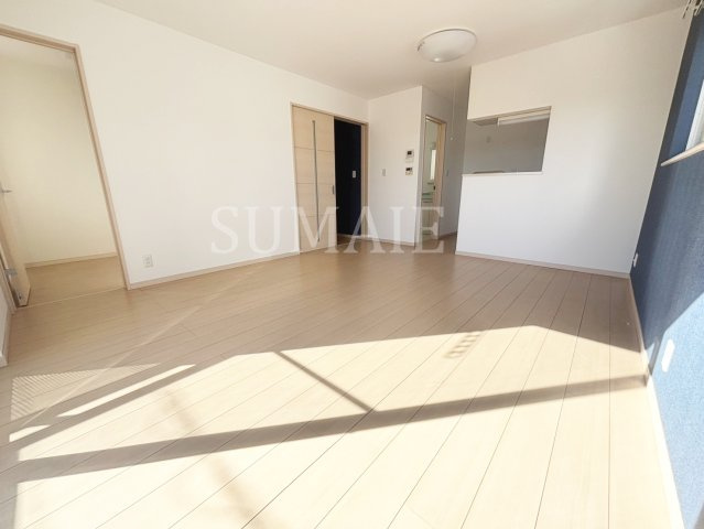 コートダジュールの居間・リビング|日当たり良好のリビング！