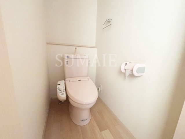 コートダジュールのトイレ|温水便座付きのトイレです！