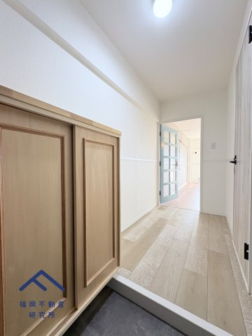 ロワールマンション大橋5の玄関