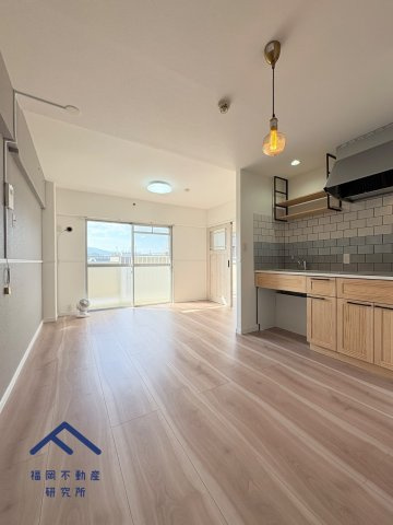 ロワールマンション大橋5の居間・リビング