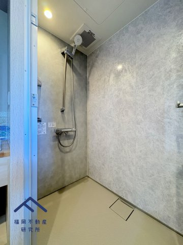 ロワールマンション大橋5の浴室