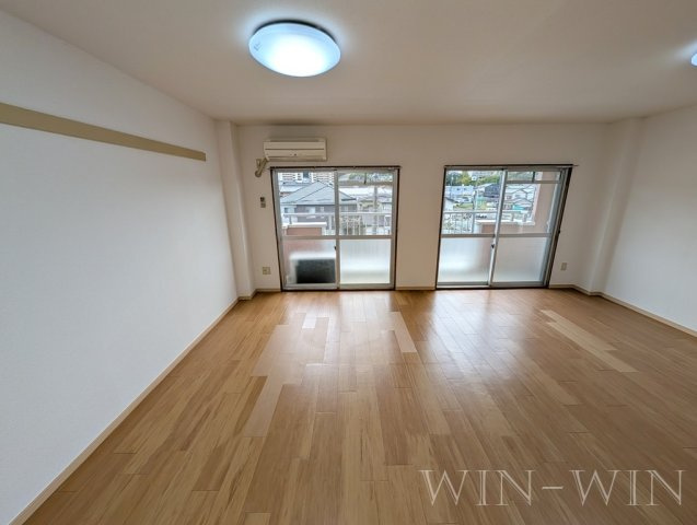 ロジュマン緑ケ丘の居間・リビング